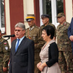 Marsz Szlakiem I Kompanii Kadrowej - uroczystości przed Starostwem Powiatowym w Jędrzejowie / Michał Kita - Radio Kielce