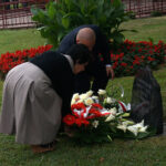 Marsz Szlakiem I Kompanii Kadrowej - uroczyste złożenie kwiatów przy Dębie Niepodległości w Jędrzejowie / Michał Kita - Radio Kielce