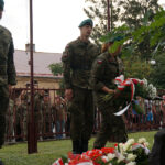 Marsz Szlakiem I Kompanii Kadrowej - uroczyste złożenie kwiatów przy Dębie Niepodległości w Jędrzejowie / Michał Kita - Radio Kielce