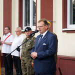 Marsz Szlakiem I Kompanii Kadrowej - uroczystości przed Starostwem Powiatowym w Jędrzejowie / Michał Kita - Radio Kielce