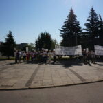 Polsko-Amerykańskie kliniki serca. Pikieta przed Urzędem Wojewódzkim. / Iwona Murawska - Radio Kielce / Pikieta przed Urzędem Wojewódzkim