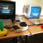 Stare gry i stare komputery w Muzeum Zabawy i Zabawek. / Katarzyna Prędotka / Radio Kielce