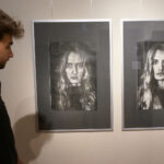 Muzeum Historii Kielc. Wernisaż wystaw "Camiño" Arkadiusza Sędka i "Bliźniacze odbicie" Kamili Błaszkiewicz (04.08.2017) / Katarzyna Prędotka / Radio Kielce