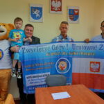 16.08.2017 Jędrzejów. Podsumowanie akcji Elbrus. Na zdjęciu : Misiek Zdzisiek, Kacper, prezes fundacji Miśka Zdziśka - Dariusz Lisowski, alpinista - Aleksander Piluk, alpinista - Łukasz Pabian / Ewa Pociejowska-Gawęda - Radio Kielce / Podsumowanie akcji Elbrus