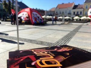 31.08.2017 - Kielce / Rynek - Ostatnia Stacja: Wakacje! / Bartosz Koziej / Nagrody za wyścig w kapsle