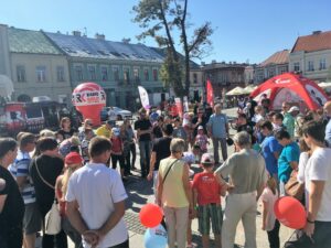 31.08.2017 - Kielce / Rynek - Ostatnia Stacja: Wakacje! / Bartosz Koziej / Wyścig w kapsle