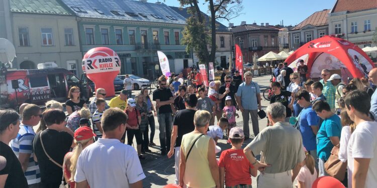 31.08.2017 - Kielce / Rynek - Ostatnia Stacja: Wakacje! / Bartosz Koziej / Wyścig w kapsle