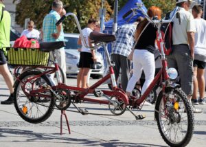 31.08.2017 - Kielce / Rynek - Ostatnia Stacja: Wakacje! / Bartosz Koziej / Tandem