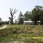 (10.08.2017) Raport Dnia - „Dworek Pod Lipą” w Nowych Kotlicach / Grzegorz Jamka / „Dworek Pod Lipą” w Nowych Kotlicach