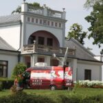 (10.08.2017) Raport Dnia - „Dworek Pod Lipą” w Nowych Kotlicach / Grzegorz Jamka / „Dworek Pod Lipą” w Nowych Kotlicach