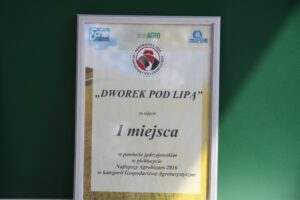 (10.08.2017) Raport Dnia - „Dworek Pod Lipą” w Nowych Kotlicach / Grzegorz Jamka / „Dworek Pod Lipą” w Nowych Kotlicach