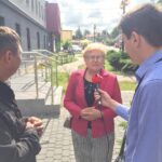 Stacja: wakacje! Piekoszów (22.08.2017) / Piotr Michalski - Radio Kielce / Stanisław Kornecki i Henryka Ciołak z zespołu Piekoszowianie