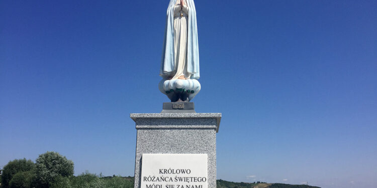 Figurka Matki Bożej w Sandomierzu / Grażyna Szlęzak-Wójcik - Radio Kielce / Figurka Matki Bożej w Sandomierzu