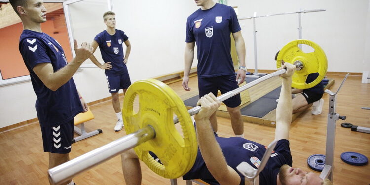 02.08.2017 Kielce. Kieleccy siatkarze rozpoczęli przygotowania do sezonu. / Jarosław Kubalski - Radio Kielce / Trening kieleckich siatkarzy.