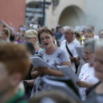 05.08.2017 Kraków. Uroczystości inaugurujące Marsz Szlakiem Pierwszej Kompanii Kadrowej. Lekcja śpiewania pieśni legionowych. / Jarosław Kubalski - Radio Kielce / Kraków. Uroczystości inaugurujące Marsz Szlakiem