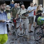 05.08.2017 Kraków. Uroczystości inaugurujące Marsz Szlakiem Pierwszej Kompanii Kadrowej. Lekcja śpiewania pieśni legionowych. / Jarosław Kubalski - Radio Kielce / Kraków. Uroczystości inaugurujące Marsz Szlakiem