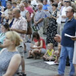 05.08.2017 Kraków. Uroczystości inaugurujące Marsz Szlakiem Pierwszej Kompanii Kadrowej. Lekcja śpiewania pieśni legionowych. / Jarosław Kubalski - Radio Kielce / Kraków. Uroczystości inaugurujące Marsz Szlakiem