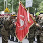 06.08.2017 Kraków. Uczestnicy Marszu Szlakiem Pierwszej Kompanii Kadrowej wyruszyli z Krakowa do Kielc. Apel na Oleandrach. / Jarosław Kubalski - Radio Kielce / Marsz Szlakiem Pierwszej Kompanii Kadrowej wyruszył z Krakowa do Kielc