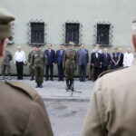 06.08.2017 Kraków. Uczestnicy Marszu Szlakiem Pierwszej Kompanii Kadrowej wyruszyli z Krakowa do Kielc. Apel na Oleandrach. / Jarosław Kubalski - Radio Kielce / Marsz Szlakiem Pierwszej Kompanii Kadrowej wyruszył z Krakowa do Kielc