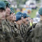 06.08.2017 Michałowice. Marsz Szlakiem I Kompanii Kadrowej. Uroczystości pod pomnikiem upamiętniającym  obalenie słupów granicznych państw zaborczych. / Jarosław Kubalski - Radio Kielce / Marsz Szlakiem Pierwszej Kompanii Kadrowej wyruszył z Krakowa do Kielc