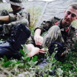 06.08.2017 Zaborze. Marsz Szlakiem Pierwszej Kompanii Kadrowej. / Jarosław Kubalski - Radio Kielce / Kadrówka na trasie do Słomnik