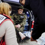 06.08.2017 Zaborze. Marsz Szlakiem Pierwszej Kompanii Kadrowej. / Jarosław Kubalski - Radio Kielce / Kadrówka na trasie do Słomnik