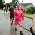 06.08.2017 Zaborze. Marsz Szlakiem Pierwszej Kompanii Kadrowej. / Jarosław Kubalski - Radio Kielce / Kadrówka na trasie do Słomnik