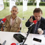 07.08.2017 Kielce. "Stacji: Wakacje" w Radiu Kielce. Gościem Pawła Solarza Był Wit Chamera. / Jarosław Kubalski - Radio Kielce / Wit Chamera i Paweł Solarz.