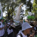 08.08.2017 Kielce. Piesza pielgrzymka diecezji kieleckiej na Jasną Górę wkracza do Kielc. / Jarosław Kubalski - Radio Kielce / Pielgrzymka wkracza do Kielc.