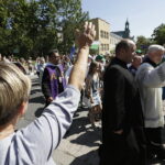 08.08.2017 Kielce. Piesza pielgrzymka diecezji kieleckiej na Jasną Górę wkracza do Kielc. / Jarosław Kubalski - Radio Kielce / Pielgrzymka wkracza do Kielc.