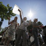 08.08.2017 Kielce. Piesza pielgrzymka diecezji kieleckiej na Jasną Górę wkracza do Kielc. / Jarosław Kubalski - Radio Kielce / Pielgrzymka wkracza do Kielc.