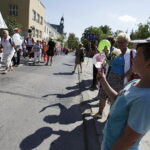 08.08.2017 Kielce. Piesza pielgrzymka diecezji kieleckiej na Jasną Górę wkracza do Kielc. / Jarosław Kubalski - Radio Kielce / Pielgrzymka wkracza do Kielc.