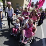 08.08.2017 Kielce. Piesza pielgrzymka diecezji kieleckiej na Jasną Górę wkracza do Kielc. / Jarosław Kubalski - Radio Kielce / Pielgrzymka wkracza do Kielc.