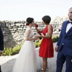 11.08.2017 Chęciny. Ślub na zamku wzięli Paulina Suchorabska i Miron Tkacz. Jest to pierwszy ślub pośród ruin zamku. / Jarosław Kubalski - Radio Kielce / Pierwszy ślub na zamku w Chęcinach