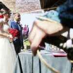 11.08.2017 Chęciny. Ślub na zamku wzięli Paulina Suchorabska i Miron Tkacz. Jest to pierwszy ślub pośród ruin zamku. / Jarosław Kubalski - Radio Kielce / Pierwszy ślub na zamku w Chęcinach