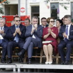 12.08.2017 Kielce. Marsz Szlakiem Pierwszej Kompanii Kadrowej wkroczył do Kielc. Radny Witold Borowiec, wicewojewoda Andrzej Bętkowski, sekretarz miasta Janusz Koza, prezydent Wojciech Lubawski, poseł Maria Zuba i senator Krzysztof Słoń. / Jarosław Kubalski - Radio Kielce / Marsz Szlakiem Pierwszej Kompanii Kadrowej wkroczył do Kielc