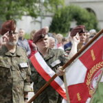 12.08.2017 Kielce. Marsz Szlakiem Pierwszej Kompanii Kadrowej wkroczył do Kielc. Zakończenie Marszu przed Pałacem Biskupów Krakowskich. / Jarosław Kubalski - Radio Kielce / Marsz Szlakiem Pierwszej Kompanii Kadrowej wkroczył do Kielc