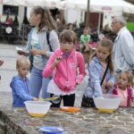 12.08.2017 Kielce Rodzinny Piknik z Legionistami. / Jarosław Kubalski - Radio Kielce / Rodzinny Piknik z Legionistami na Rynku w Kielcach