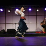 13.08.2017 Kielce. Letnia scena przed KCK. Koncert z cyklu "Tarasy Sztuki". Występ zespołu Corazon Flamenco. Anna Iberszer. / Jarosław Kubalski - Radio Kielce / Koncert zespołu Corazon Flamenco przed KCK