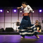 13.08.2017 Kielce. Letnia scena przed KCK. Koncert z cyklu "Tarasy Sztuki". Występ zespołu Corazon Flamenco. Anna Iberszer. / Jarosław Kubalski - Radio Kielce / Koncert zespołu Corazon Flamenco przed KCK