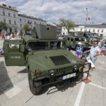 15.08.2017 Kielce. Pojazdy wystawione przez żołnierzy na placu Wolności / Jarosław Kubalski - Radio Kielce / Kielce. Pojazdy wystawione przez żołnierzy na placu Wolności