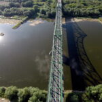 16.08.2017 Szczucin. Rzeka Wisła. Most. / Jarosław Kubalski / Radio Kielce / Szczucin. Rzeka Wisła. Most.