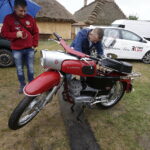 Miedziana Góra. 11 Świętokrzyski Zlot Motocykli i Zabytkowych Pojazdów (20.08.2017) / Jarosław Kubalski - Radio Kielce / Miedziana Góra. 11 Świętokrzyski Zlot Motocykli i Zabytkowych Pojazdów