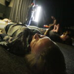 26.08.2017 Kielce. III Wakacyjny Festiwal Sztuki Hurra! ART! w Teatrze Lalki i Aktora „Kubuś”. Warsztaty „Domowe harce”. / Jarosław Kubalski  /  Radio Kielce / III Wakacyjny Festiwal Sztuki Hurra! ART!