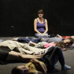 26.08.2017 Kielce. III Wakacyjny Festiwal Sztuki Hurra! ART! w Teatrze Lalki i Aktora „Kubuś”. Warsztaty „Domowe harce”. / Jarosław Kubalski  /  Radio Kielce / III Wakacyjny Festiwal Sztuki Hurra! ART!