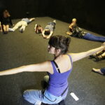 26.08.2017 Kielce. III Wakacyjny Festiwal Sztuki Hurra! ART! w Teatrze Lalki i Aktora „Kubuś”. Warsztaty „Domowe harce”. / Jarosław Kubalski  /  Radio Kielce / III Wakacyjny Festiwal Sztuki Hurra! ART!