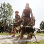 27.08.2017 Tokarnia. „Niedziela ze świętym Franciszkiem” w Parku Etnograficznym. / Jarosław Kubalski  /  Radio Kielce / „Niedziela ze świętym Franciszkiem” w Tokarni.