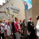 13.08.2017 Pielgrzymi z diecezji kieleckiej z biskupem Janem Piotrowskim dotarli na Jasną Górę / Włodzimierz Batóg - Radio Kielce / Pielgrzymi z diecezji kieleckiej z biskupem Janem Piotrowskim dotarli na Jasną Górę