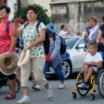 06.08.2017 Wiślica. Pielgrzymi wyruszyli z Wiślicy. / Kamil Włosowicz / Piesza pielgrzymka pod hasłem „Idźcie i głoście. Z Maryją niesiemy światu Chrystusa” wyruszyła z Wiślicy