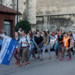 06.08.2017 Wiślica. Pielgrzymi wyruszyli z Wiślicy. / Kamil Włosowicz / Piesza pielgrzymka pod hasłem „Idźcie i głoście. Z Maryją niesiemy światu Chrystusa” wyruszyła z Wiślicy